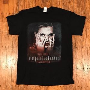 Taylor Swift Reputation Stadium Tour Tee